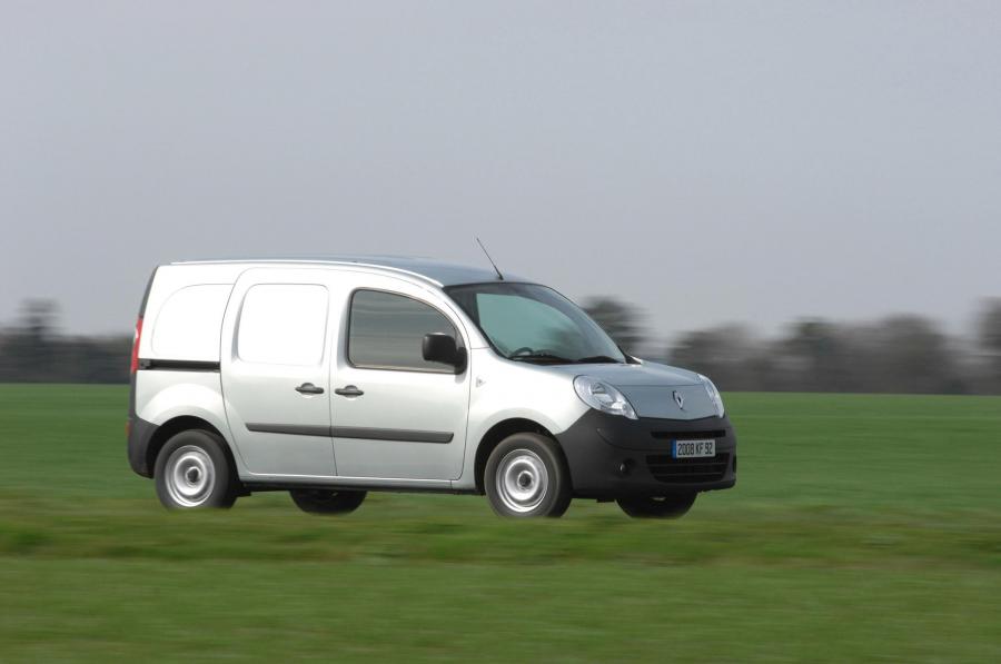  Renault Kangoo Express 2008 года  (фото 22 из 49)
